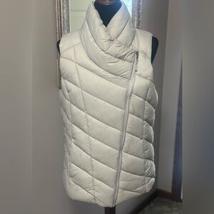 Women’s Puffy Vest - Nicole Miller - Large